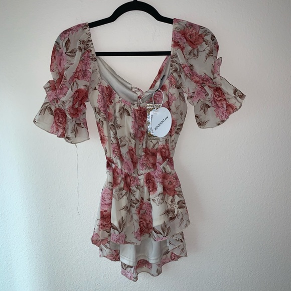 Boohoo Tops Woven Floral Open Back Peplum Top In Pink Poshmark